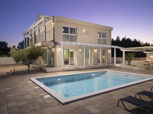 Holiday home - 12 persons -  - Dražice Zidine - 52204 - Ližnjan