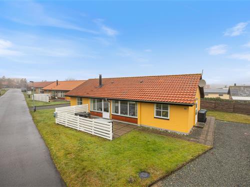 Sommerhus - 4 personer -  - Skovbrynet - Nymindegab - 6830 - Nr. Nebel