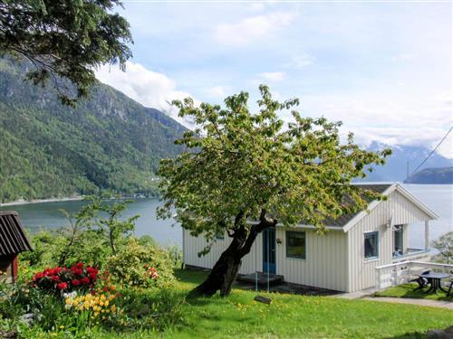 Holiday Home/Apartment - 6 persons -  - Djønno - 5734