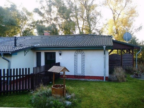 Holiday home - 5 persons -  - Bahnhofstraße - 18317 - Saal