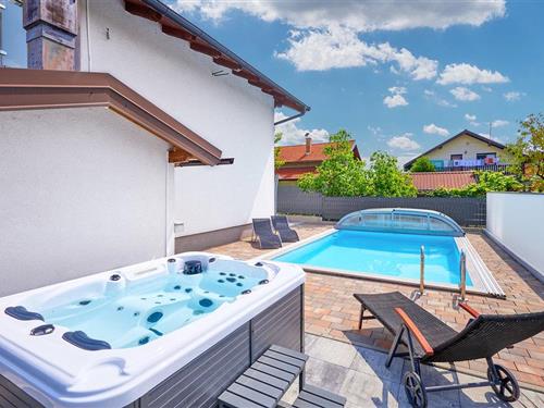 Sommerhus - 3 personer -  - Ilocka ulica - Zagreb-Dugo Selo - 10370 - Dugo Selo