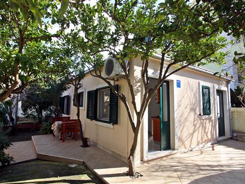 Holiday Home/Apartment - 2 persons -  - Supetar - 21400 - Supetar