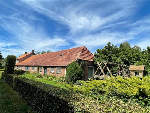 Bondehus - 18 personer -  - 5406VG - Uden