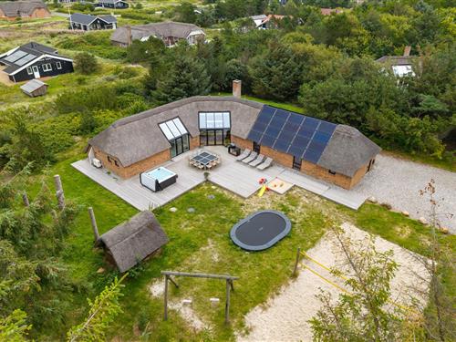 Sommerhus - 12 personer -  - Jens Jensens Vej - Søndervig - 6950 - Ringkøbing