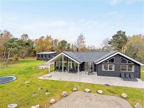 Holiday Home/Apartment - 16 persons -  - Bøtølundvej - Marielyst - 4873 - Væggerløse