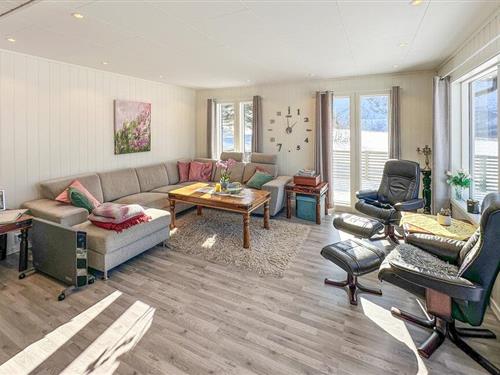 Holiday home - 6 persons -  - Eidsfjordveien - 8450 - Stokmarknes