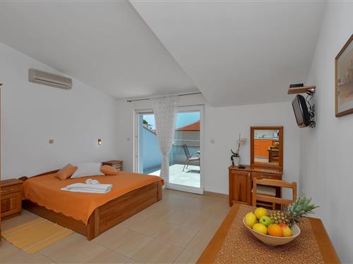 Holiday apartment - 2 persons -  - 21320 - Baška Voda