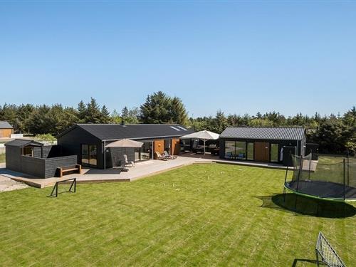 Sommerhus - 14 personer -  - Vesterhavs Sletten - 9493 - Saltum