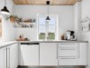 Image 13 - Kitchen