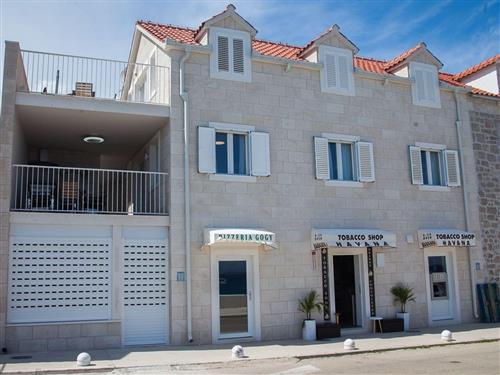 Holiday apartment - 6 persons -  - Ulica Vladimira Nazora - 21420 - Bol