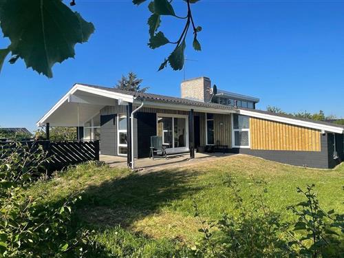 Holiday Home/Apartment - 6 persons -  - Klitmarken - Kjul - 9850 - Hirtshals