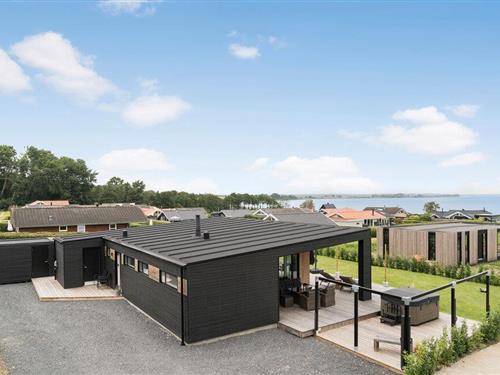 Sommerhus - 6 personer -  - Hvedemarken - Grønninghoved - 6093 - Sjølund