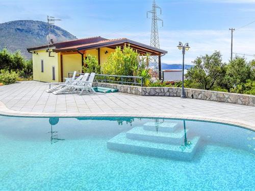 Sommerhus - 8 personer -  - Via Santo Stefano - 87028 - Praia A Mare