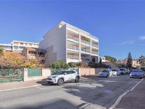 Feriehus / leilighet - 4 personer -  - rue aviateurs Priol-Laport - 83600 - Fréjus