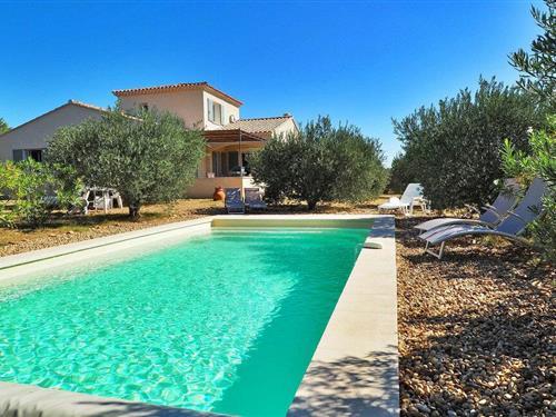 Holiday home - 8 persons -  - Chemin Carrere De La Crau - 13210 - Saint Rémy De Provence