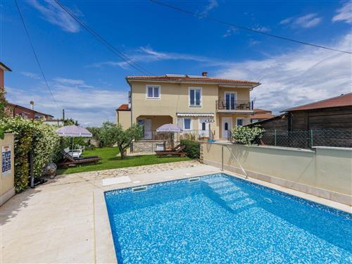 Holiday Home/Apartment - 4 persons -  - Umag - 52470