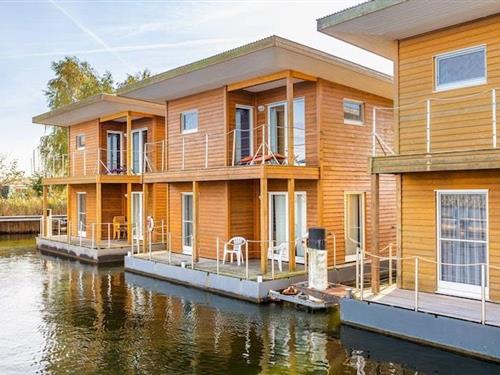 Husbåt - 6 personer -  - 18356 - Barth