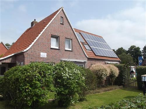 Sommerhus - 8 personer -  - Rosenstr. - 26553 - Nesse