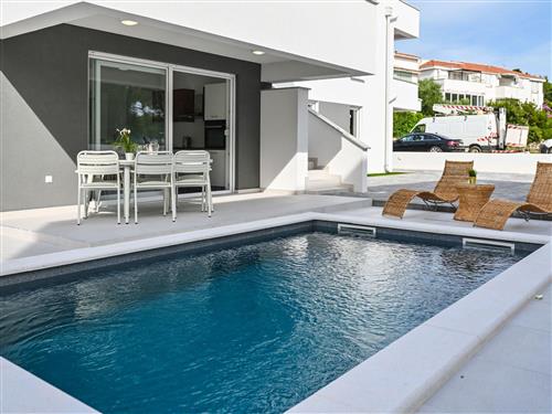 Holiday home - 20 persons -  - Pag/Novalja - 53291