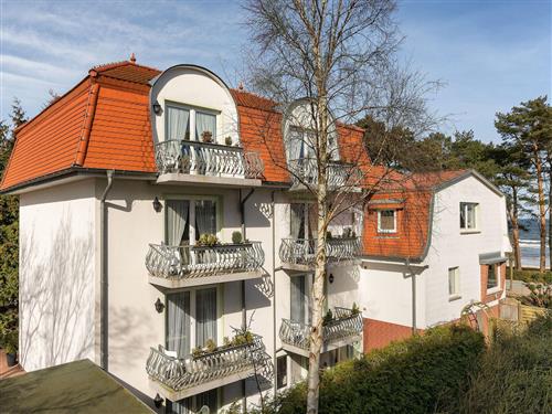 Holiday Home/Apartment - 2 persons -  - Strandpromenade - 18609 - Binz