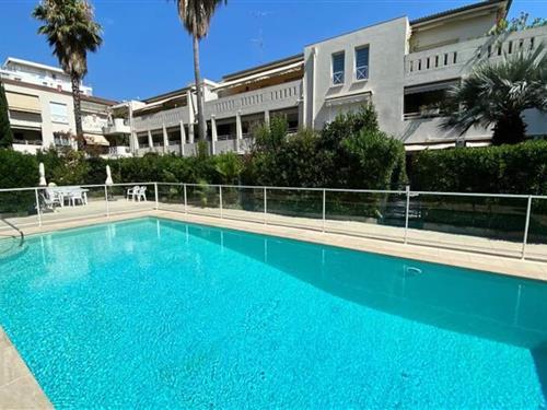 Holiday Home/Apartment - 3 persons -  - 06400 - Cannes