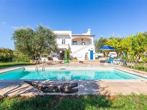 Holiday Home/Apartment - 4 persons -  - Contrada Salinola - 72017 - Ostuni