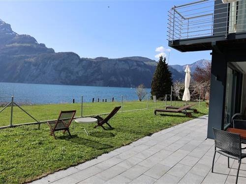 Ferienhaus - 4 Personen -  - Seeblick - 6452 - Sisikon