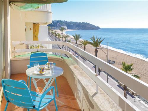 Holiday apartment - 5 persons -  - C/ Sant Tomas 1-5, - 17410 - Lloret De Mar