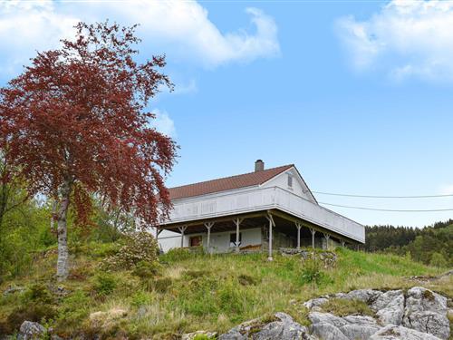 Feriehus / leilighet - 9 personer -  - Titlandsvegen - Nappane/Seim/Alver - 5912 - Seim