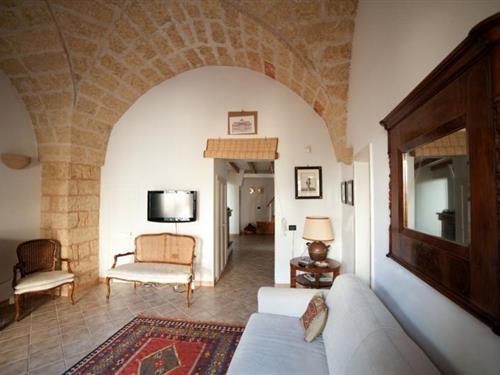 Holiday Home/Apartment - 6 persons -  - CORTE CARDUCCI - 73040 - Specchia