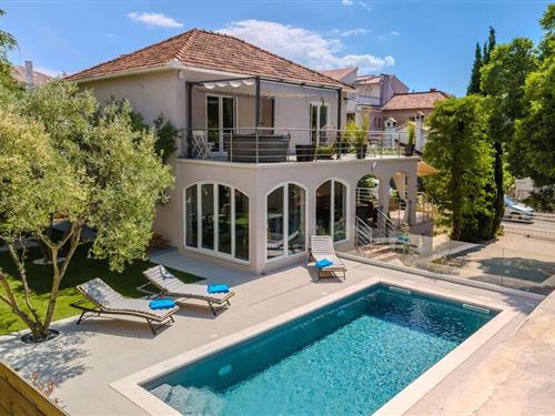 Feriehus - 8 personer -  - Ulica Antuna Mihanovica - 23000 - Zadar