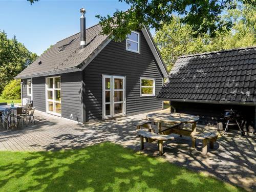 Holiday Home/Apartment - 5 persons -  - Skovbrynet - Vesterlund - 7323 - Give