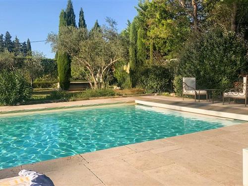 Holiday home - 8 persons -  - Chemin des Mejans - Saint-Remy-De-Provence - 13210 - Saint-Rémy-De-Provence