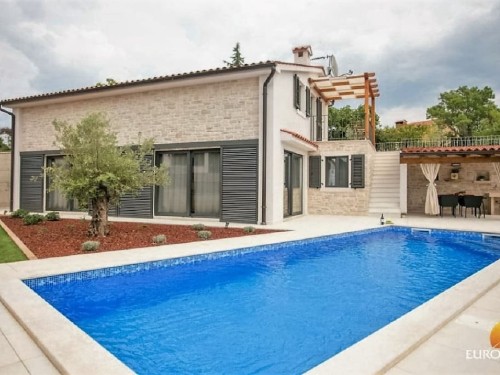 Villa - 7 persons -  - 52444 - Tinjan