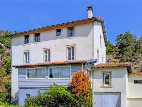 Ferielejlighed - 4 personer -  - Impasse du Maquisard - Le Puy En Velay - 43700 - Saint Germain La Prade