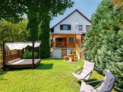 Sommerhus - 5 personer -  - Balatonkenese - 8174