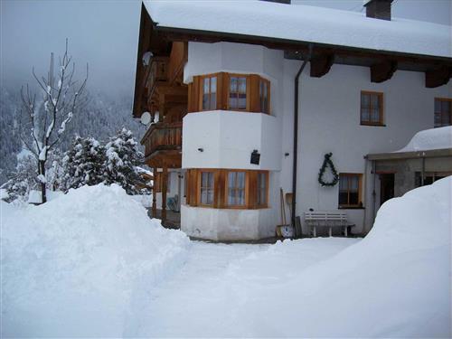 Holiday Home/Apartment - 5 persons -  - Lesach - 9981 - Kals Am Großglockner