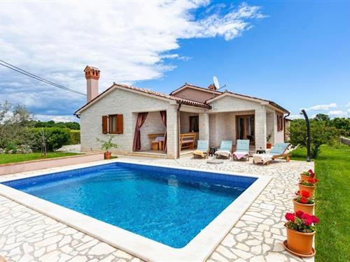Holiday home - 6 persons -  - Grandici - 52207 - Barban