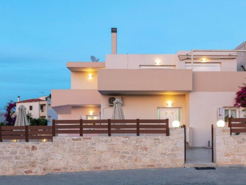 Villa - 14 personer -  - 740 52 - Skaleta