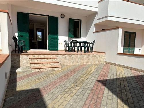 Ferienhaus - 6 Personen -  - SP137, - 74024 - San Pietro In Bevagna Ta