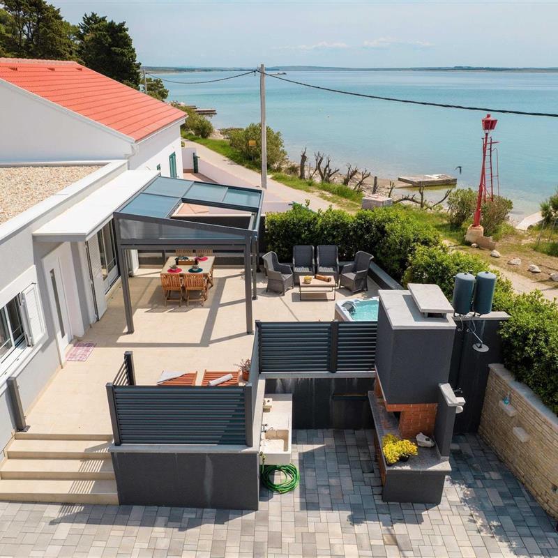 Sommerhus - 6 personer -  - 23250 - Košljun