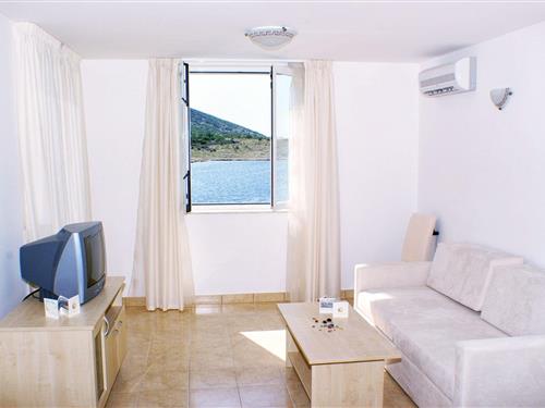 Holiday Home/Apartment - 4 persons -  - Vinjerac - 23242 - Vinjerac