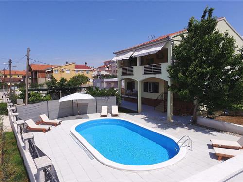 Feriehus - 8 personer -  - 23000 - Zadar