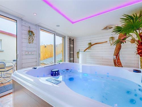 Holiday home - 6 persons -  - Rue de Normandie - 53250 - Neuilly Le Vendin