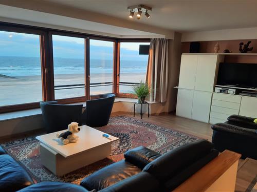 Holiday Home/Apartment - 6 persons -  - 8370 - Blankenberge