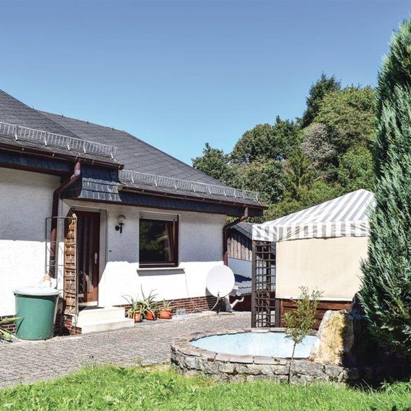 Sommerhus - 4 personer -  - Am Kirchberg - 54608 - Sellerich