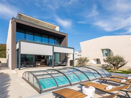 Holiday home - 9 persons -  - Petrcane - 23231