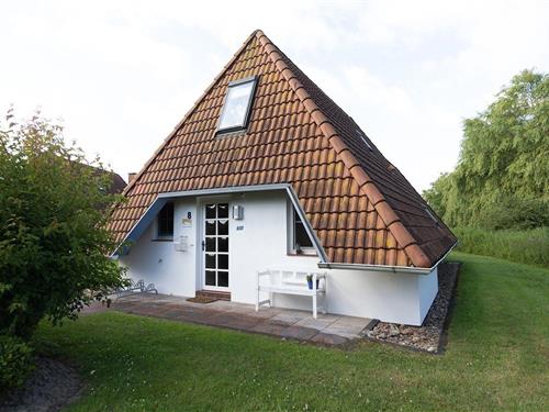 Holiday Home/Apartment - 6 persons -  - Medemsand - 27639 - Wurster Nordseeküste