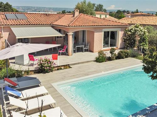 Holiday home - 6 persons -  - Rue Moliere - 13370 - Mallemort