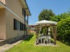Image 19 - Outside